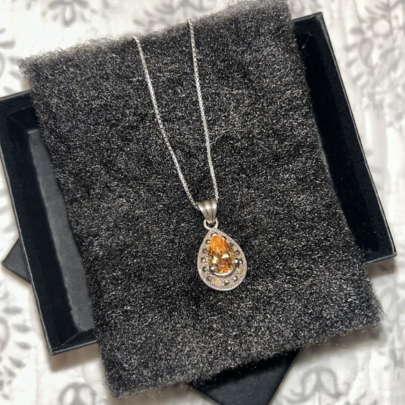 Elegant Teardrop Citrine/Yellow Topaz & Crystal Birthstone/ Pendant Necklace - Picture 2 of 9